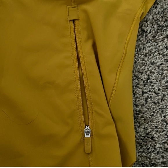 Lululemon Jacket - Picture 6 of 7